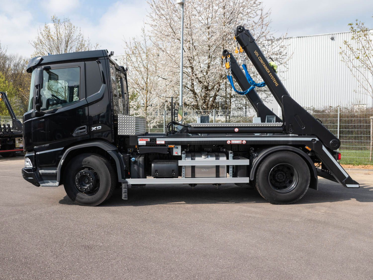 DAF FA XD 410 VDL Absetzkipper DAF FA XD 410 VDL Absetzkipper - Absetzkipper: das Bild 4 DAF FA XD 410 VDL Absetzkipper DAF FA XD 410 VDL Absetzkipper - Absetzkipper: das Bild 4