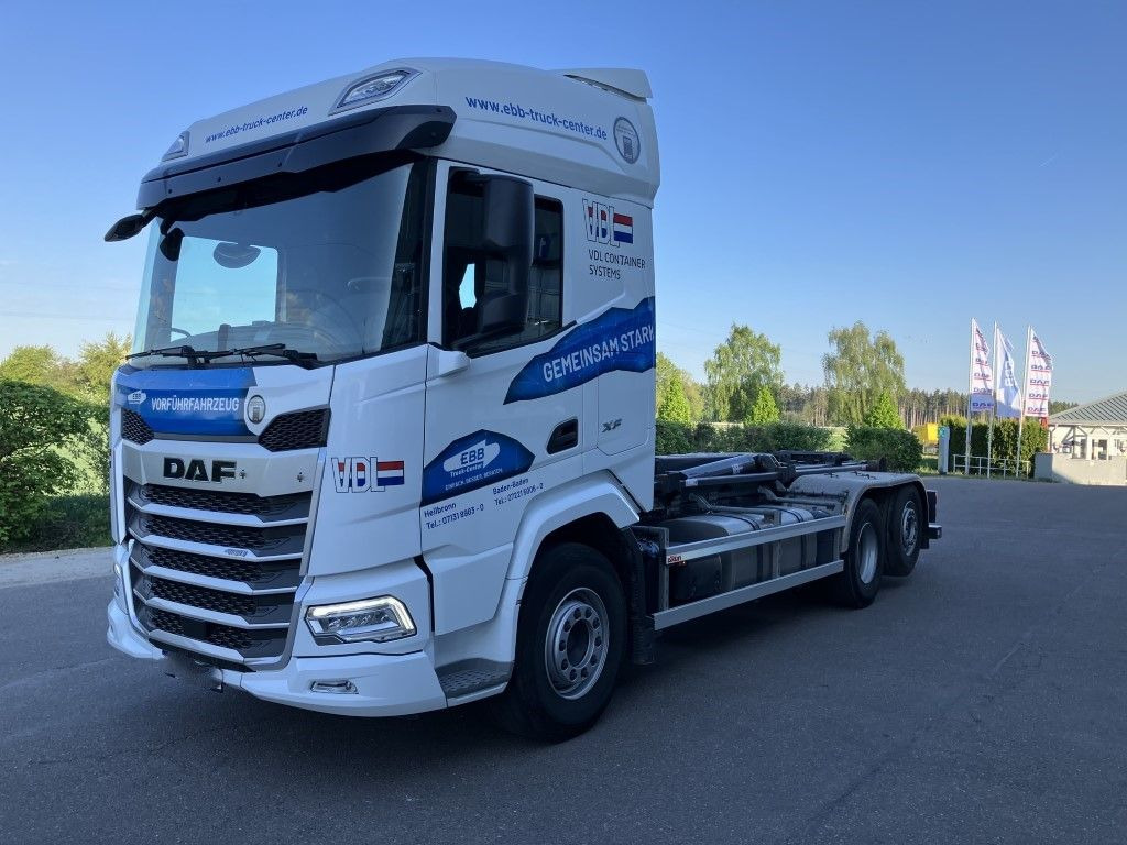 DAF FAN XF 480 mit VDL Abrollkipper DAF FAN XF 480 mit VDL Abrollkipper - Abrollkipper: das Bild 1 DAF FAN XF 480 mit VDL Abrollkipper DAF FAN XF 480 mit VDL Abrollkipper - Abrollkipper: das Bild 1
