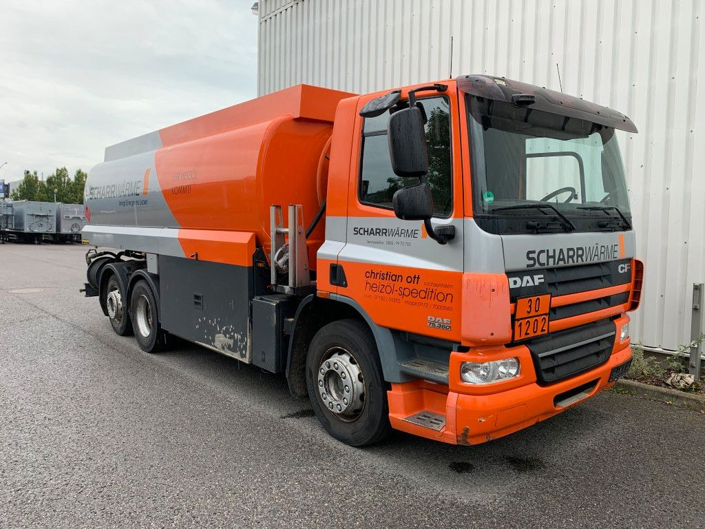 DAF FANCF75 - Tankwagen: das Bild 2 DAF FANCF75 - Tankwagen: das Bild 2
