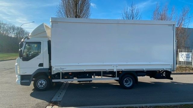 DAF LF 210 8t Pritsche-Plane LBW Tageszulassung DAF FA LF 210 08t Spier Pritsche-Plane - Plane LKW: das Bild 3 DAF LF 210 8t Pritsche-Plane LBW Tageszulassung DAF FA LF 210 08t Spier Pritsche-Plane - Plane LKW: das Bild 3