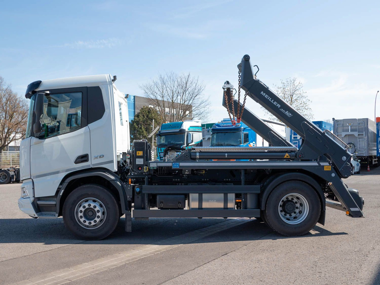 DAF XD 410 FA Meiller Absetzkipper DAF XD 410 FA Meiller Absetzkipper - Absetzkipper: das Bild 4 DAF XD 410 FA Meiller Absetzkipper DAF XD 410 FA Meiller Absetzkipper - Absetzkipper: das Bild 4