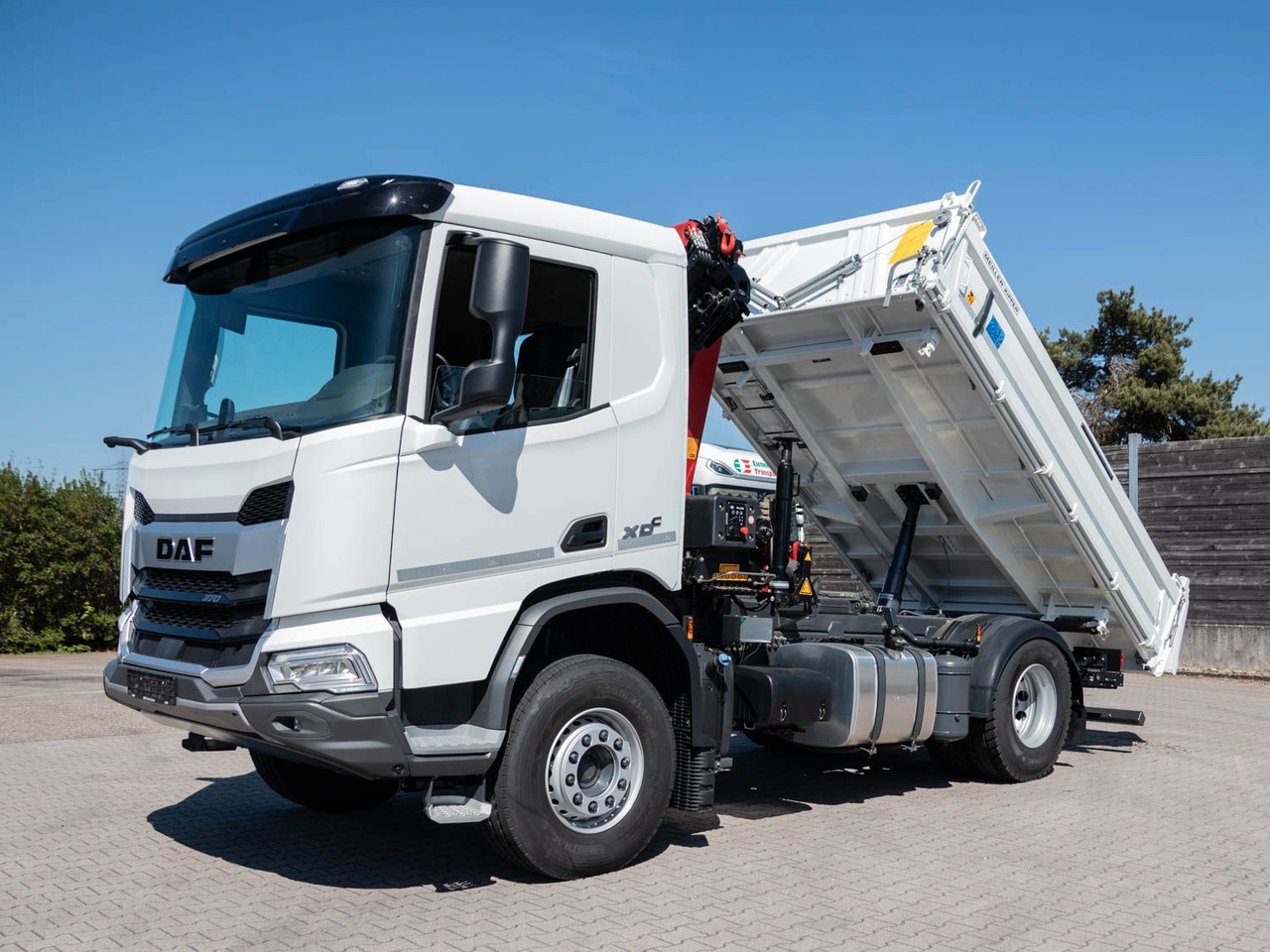 DAF XDC 370 FA Meiller Krankipper HMF DAF XDC 370 FA Meiller Krankipper HMF - Kipper: das Bild 2 DAF XDC 370 FA Meiller Krankipper HMF DAF XDC 370 FA Meiller Krankipper HMF - Kipper: das Bild 2