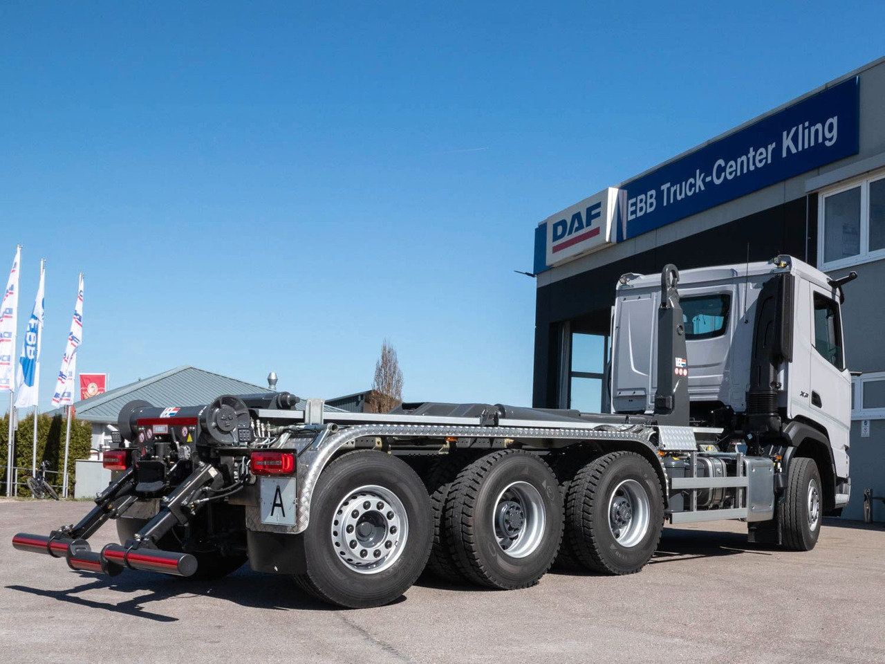 DAF XF 530 FAW mit VDL Abrollkipper DAF XF 530 FAW mit VDL Abrollkipper - Abrollkipper: das Bild 3 DAF XF 530 FAW mit VDL Abrollkipper DAF XF 530 FAW mit VDL Abrollkipper - Abrollkipper: das Bild 3