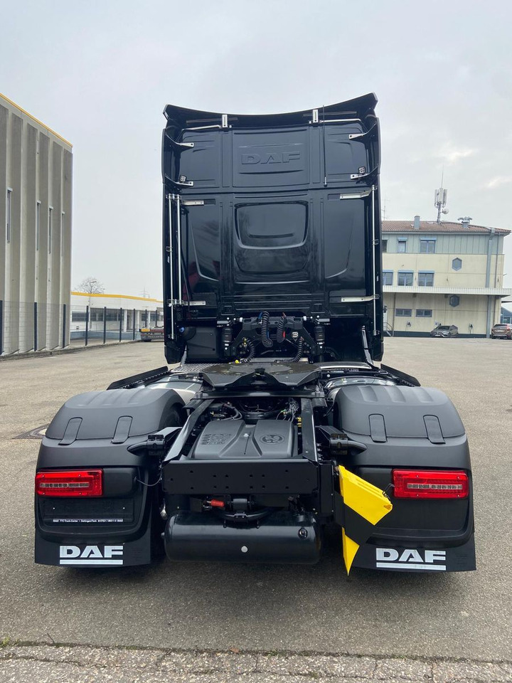 DAF XG+ 530 FT Edition Black DAF XG+ 530 FT - Sattelzugmaschine: das Bild 5 DAF XG+ 530 FT Edition Black DAF XG+ 530 FT - Sattelzugmaschine: das Bild 5
