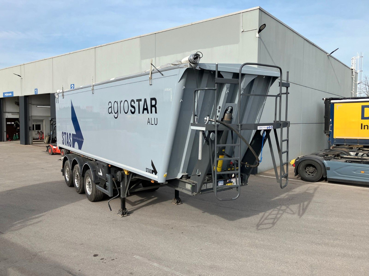 Stas AgroStar 47,3 cbm Alu-Kippsattelauflieger - Kipper Auflieger: das Bild 3 Stas AgroStar 47,3 cbm Alu-Kippsattelauflieger - Kipper Auflieger: das Bild 3