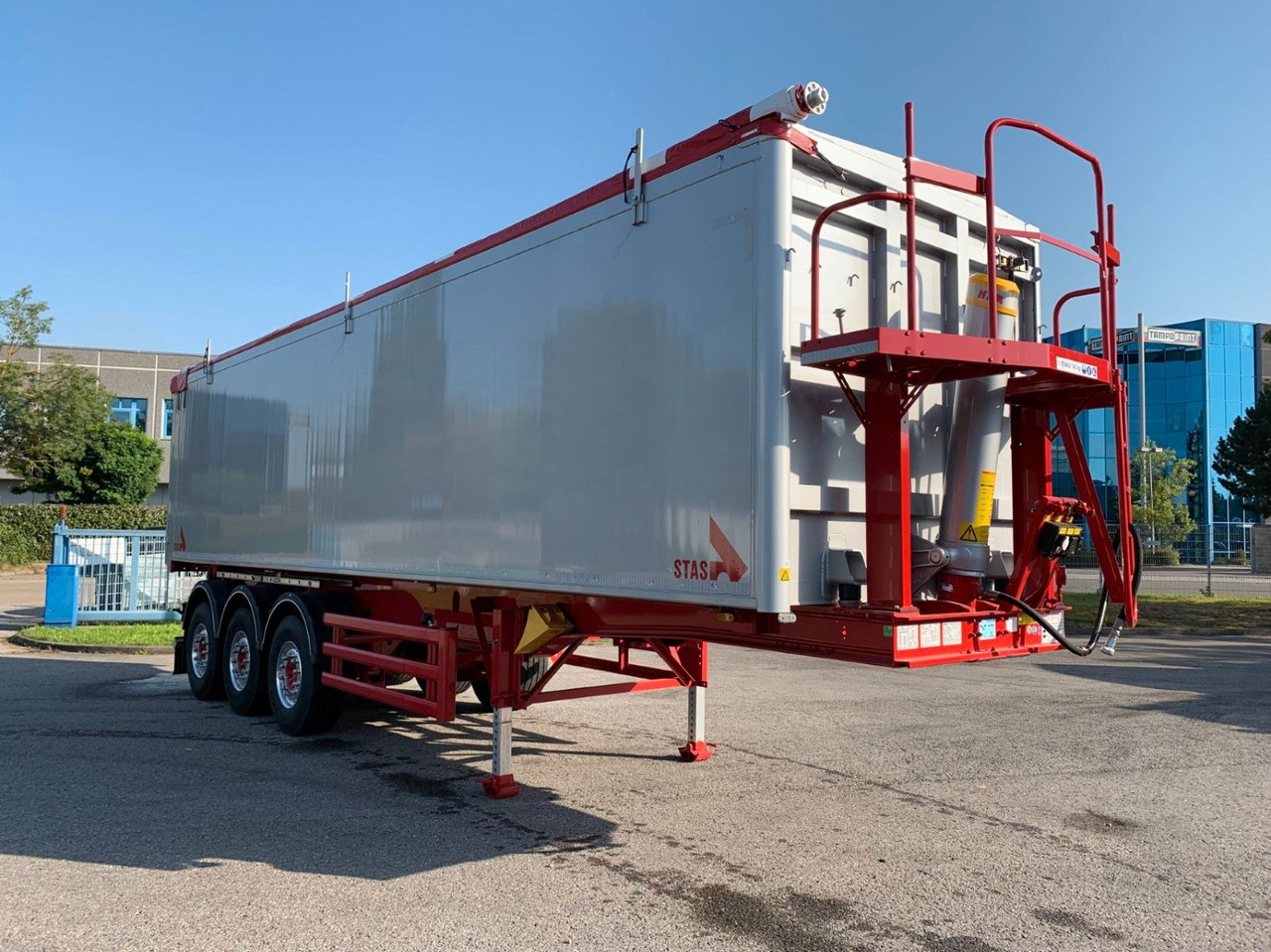 Stas Agrostar 51,8 cbm Stas Agrostar 51,8 cbm - Kipper Auflieger: das Bild 2 Stas Agrostar 51,8 cbm Stas Agrostar 51,8 cbm - Kipper Auflieger: das Bild 2