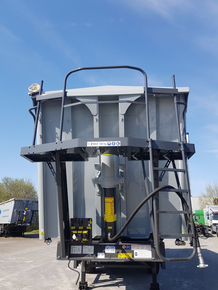 Stas agroSTAR 47,6 cbm Kippsattelauflieger Stas agroSTAR 47,6 cbm Kippsattelauflieger - Kipper Auflieger: das Bild 3 Stas agroSTAR 47,6 cbm Kippsattelauflieger Stas agroSTAR 47,6 cbm Kippsattelauflieger - Kipper Auflieger: das Bild 3