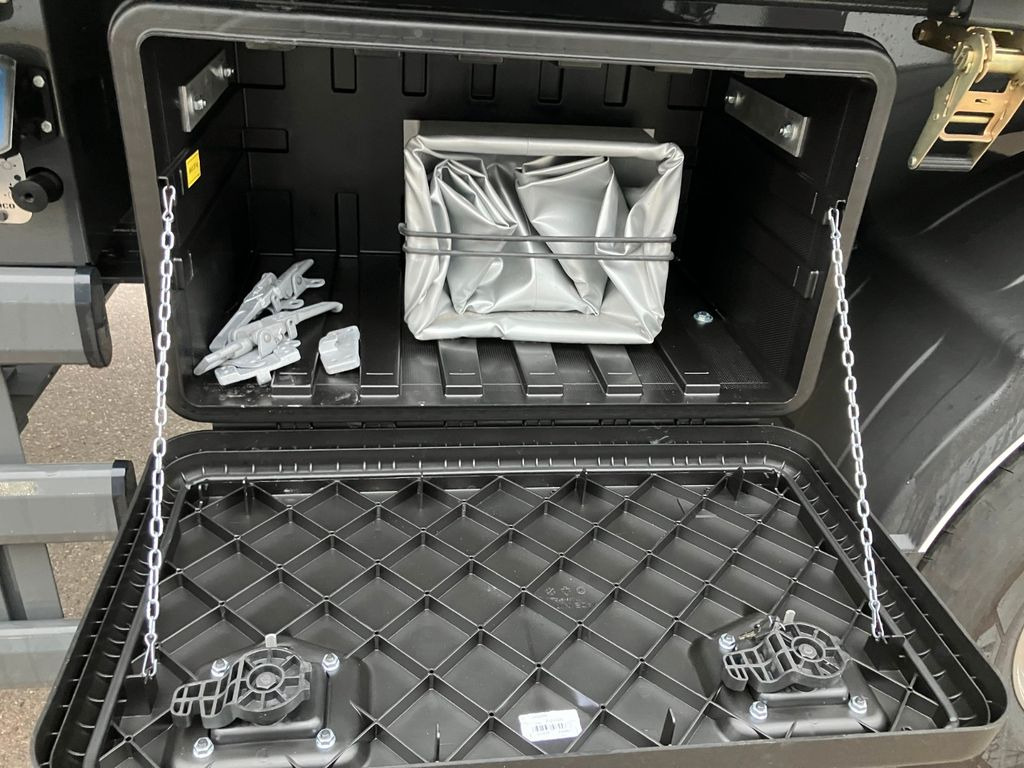 NEU: Kipper Auflieger Stas agroSTAR 51,8 Kippsattelauflieger Stas agroSTAR 51,8 Kippsattelauflieger: das Bild 16 NEU: Kipper Auflieger Stas agroSTAR 51,8 Kippsattelauflieger Stas agroSTAR 51,8 Kippsattelauflieger: das Bild 16