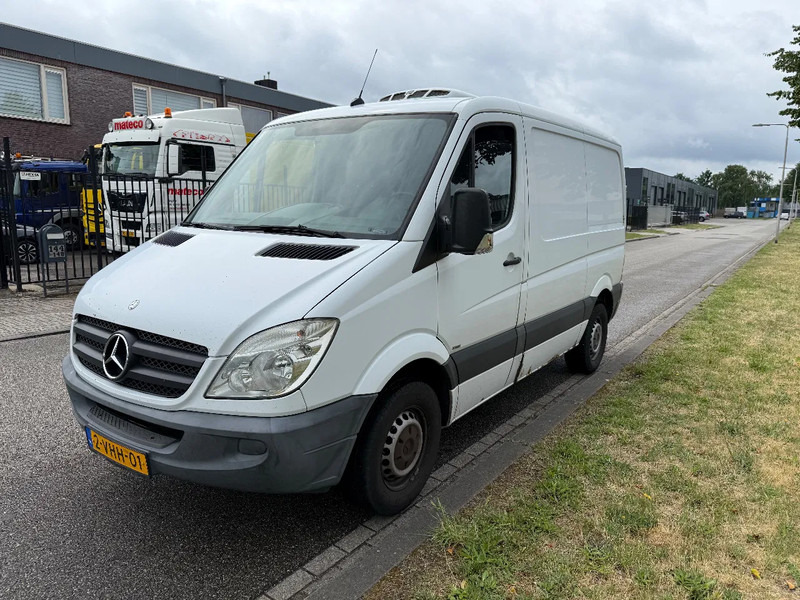 Mercedes-Benz Sprinter 313 2010 kuhlung diepfreez - Kühltransporter: das Bild 2 Mercedes-Benz Sprinter 313 2010 kuhlung diepfreez - Kühltransporter: das Bild 2