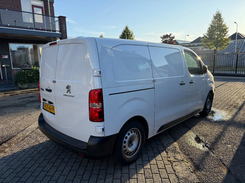 Peugeot Expert 2.0 D 104 KW 2023 BROKEN ENGINE - Kleintransporter: das Bild 4 Peugeot Expert 2.0 D 104 KW 2023 BROKEN ENGINE - Kleintransporter: das Bild 4
