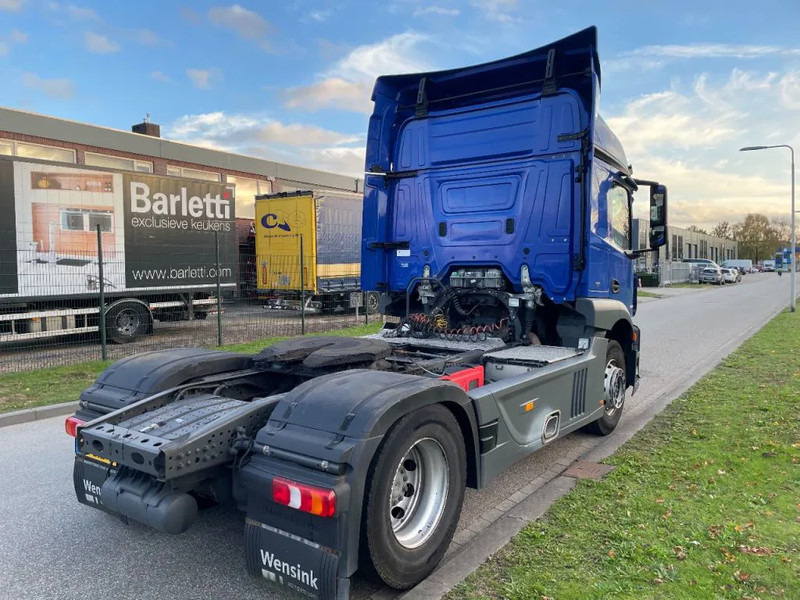 Mercedes-Benz Actros 1833 ! 2018 - Sattelzugmaschine: das Bild 3 Mercedes-Benz Actros 1833 ! 2018 - Sattelzugmaschine: das Bild 3