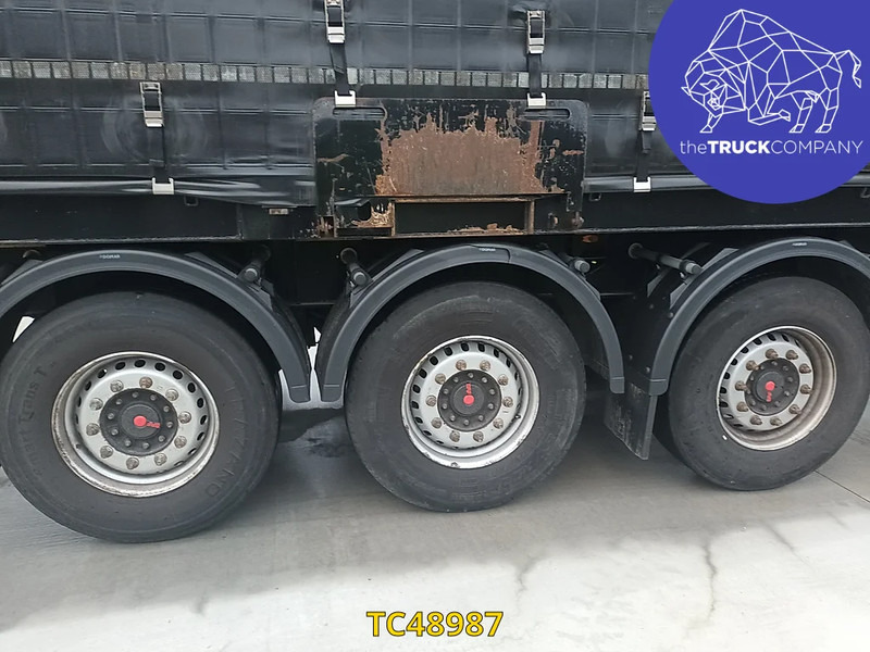 Hoet Trailers - Planenauflieger: das Bild 4 Hoet Trailers - Planenauflieger: das Bild 4