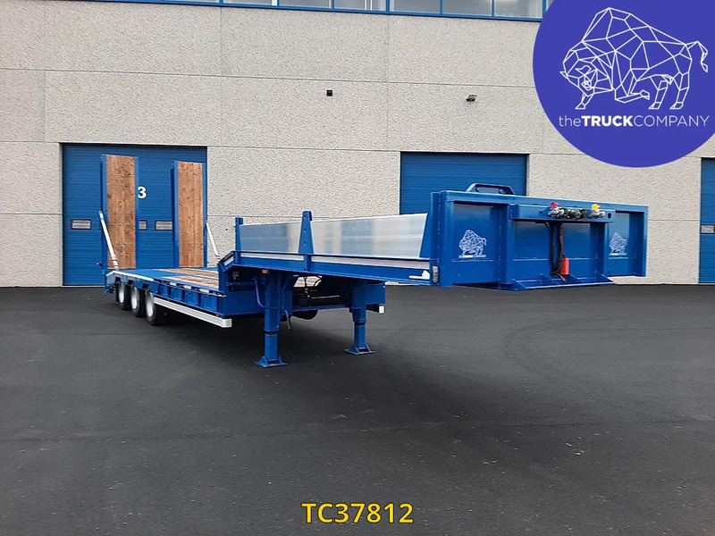 Hoet Trailers - Tieflader Auflieger: das Bild 1 Hoet Trailers - Tieflader Auflieger: das Bild 1