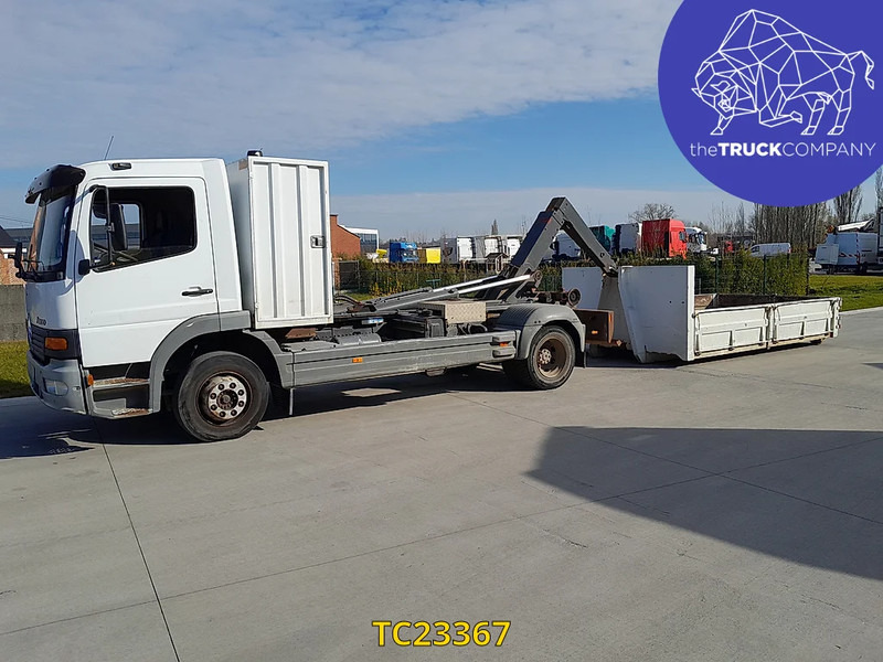 Mercedes-Benz Atego 1217 - Containerwagen/ Wechselfahrgestell LKW: das Bild 5 Mercedes-Benz Atego 1217 - Containerwagen/ Wechselfahrgestell LKW: das Bild 5