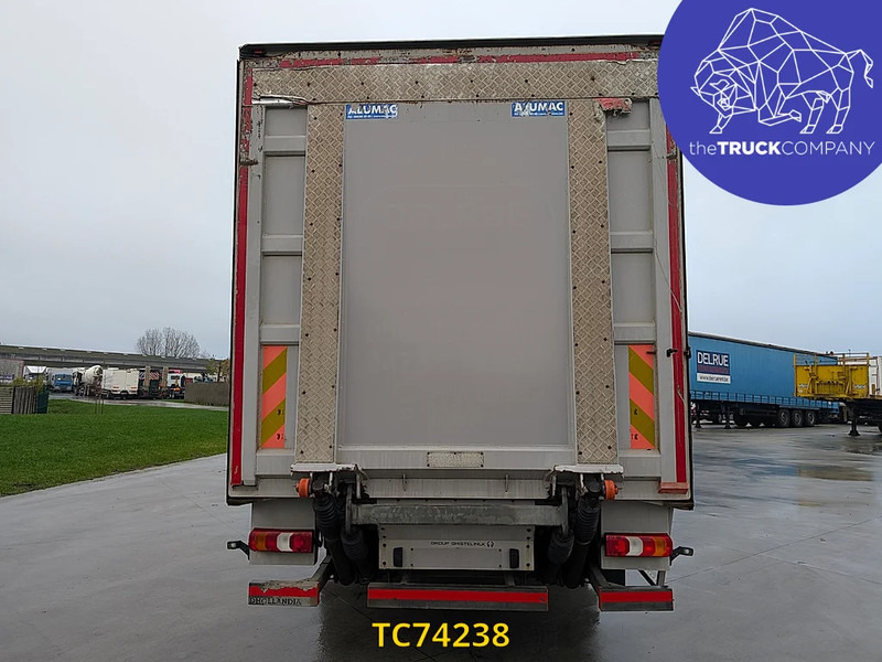 Mercedes-Benz Atego 1221 - Koffer LKW: das Bild 3 Mercedes-Benz Atego 1221 - Koffer LKW: das Bild 3