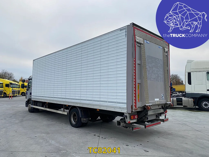 Renault Midlum 210 - Koffer LKW: das Bild 2 Renault Midlum 210 - Koffer LKW: das Bild 2