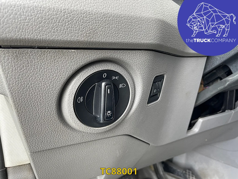 Pritsche Transporter Volkswagen Crafter 2.0 TDI DUBBELE CABINE - OPEN LAADBAK: das Bild 19 Pritsche Transporter Volkswagen Crafter 2.0 TDI DUBBELE CABINE - OPEN LAADBAK: das Bild 19