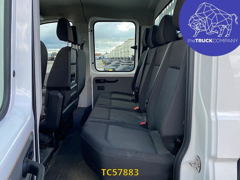 Volkswagen Crafter 2.0 TDI OPEN LAADBAK DUBBELE CABINE - Pritsche Transporter: das Bild 2 Volkswagen Crafter 2.0 TDI OPEN LAADBAK DUBBELE CABINE - Pritsche Transporter: das Bild 2
