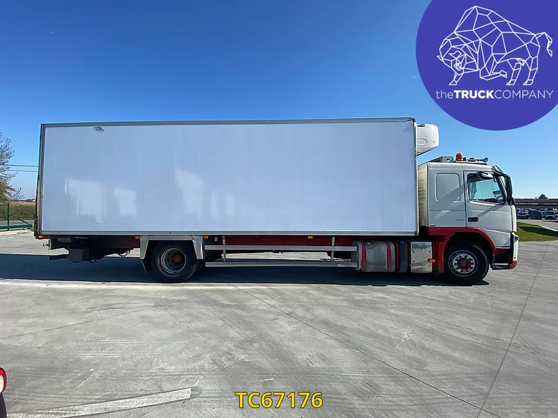 Volvo FM 330 - Kühlkoffer LKW: das Bild 2 Volvo FM 330 - Kühlkoffer LKW: das Bild 2