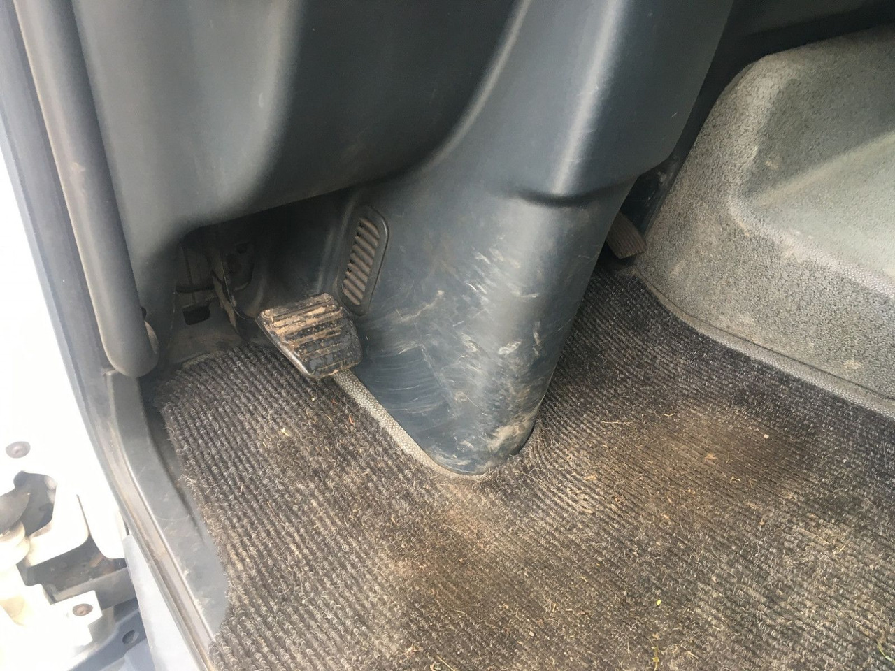 MAN 12.210 Erst 302000 km - Plane LKW: das Bild 5 MAN 12.210 Erst 302000 km - Plane LKW: das Bild 5