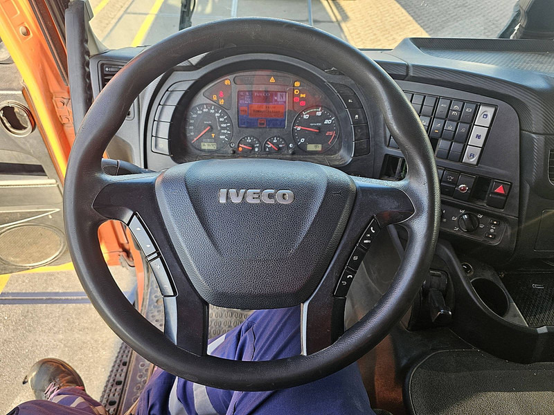 Iveco AD260S46 STRALIS MACHNINE TR. + CRANE - Autotransporter LKW, Autokran: das Bild 2 Iveco AD260S46 STRALIS MACHNINE TR. + CRANE - Autotransporter LKW, Autokran: das Bild 2