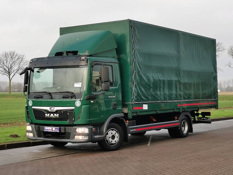 MAN 8.220 TGL MANUAL AIRCO AHK - Plane LKW: das Bild 2 MAN 8.220 TGL MANUAL AIRCO AHK - Plane LKW: das Bild 2