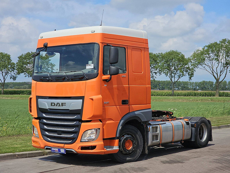 DAF XF 450 SPACECAB - Sattelzugmaschine: das Bild 2 DAF XF 450 SPACECAB - Sattelzugmaschine: das Bild 2