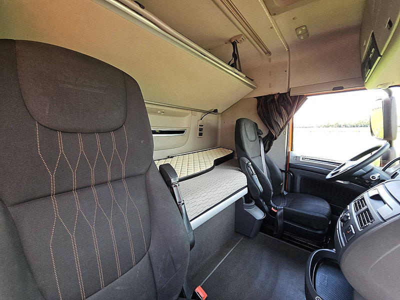Sattelzugmaschine DAF XF 450 SPACECAB: das Bild 15