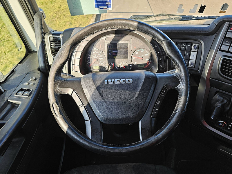 Innenraum Bild 2: Sattelzugmaschine Iveco AS440S46 STRALIS LNG INTARDER