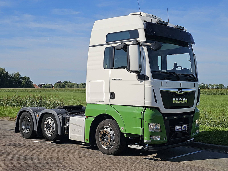 MAN 26.500 TGX XXL 6X2/4 INTARDER - Sattelzugmaschine: das Bild 5 MAN 26.500 TGX XXL 6X2/4 INTARDER - Sattelzugmaschine: das Bild 5