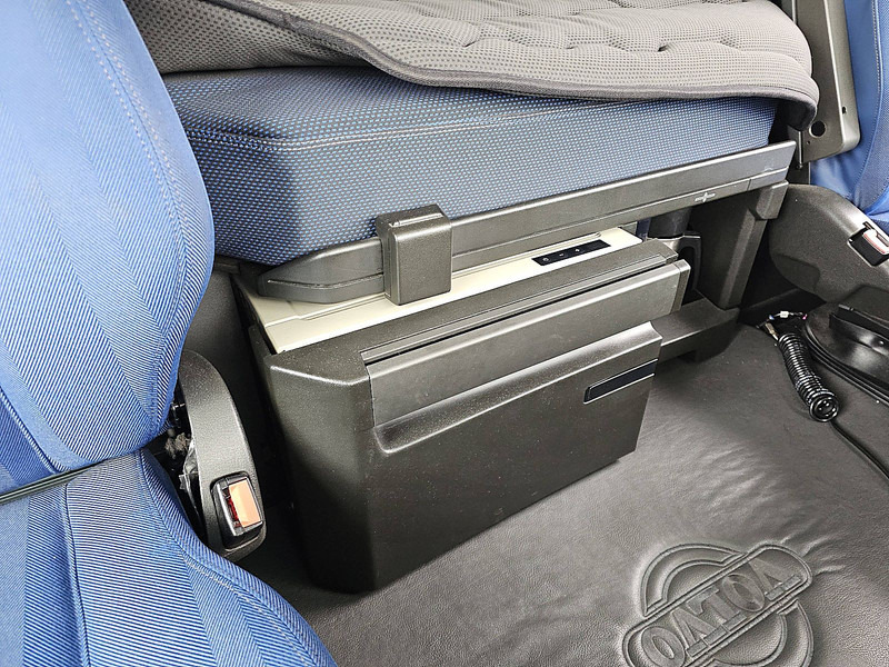 Sattelzugmaschine Volvo FH 460 XL 6X2 I-SAVE LED: das Bild 10 Sattelzugmaschine Volvo FH 460 XL 6X2 I-SAVE LED: das Bild 10