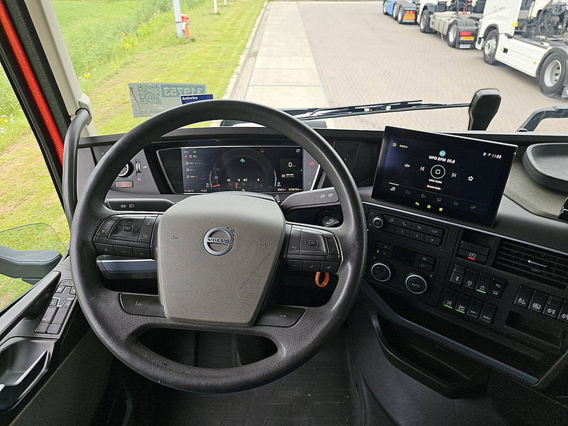 Sattelzugmaschine Volvo FH 460 XL 6X2 I-SAVE LED: das Bild 8 Sattelzugmaschine Volvo FH 460 XL 6X2 I-SAVE LED: das Bild 8