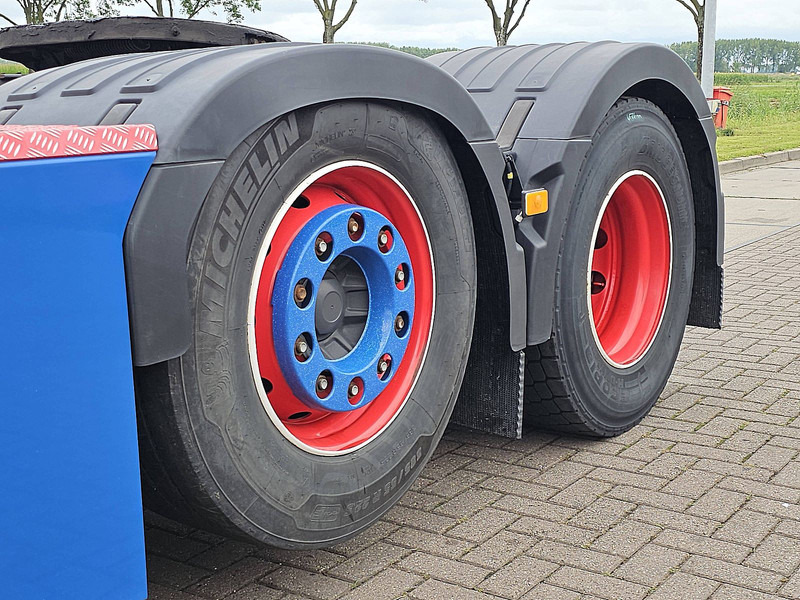 Sattelzugmaschine Volvo FH 460 XL 6X2 I-SAVE LED: das Bild 16 Sattelzugmaschine Volvo FH 460 XL 6X2 I-SAVE LED: das Bild 16