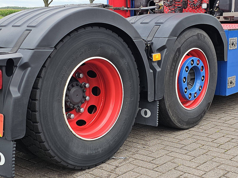 Sattelzugmaschine Volvo FH 460 XL 6X2 I-SAVE LED: das Bild 15 Sattelzugmaschine Volvo FH 460 XL 6X2 I-SAVE LED: das Bild 15