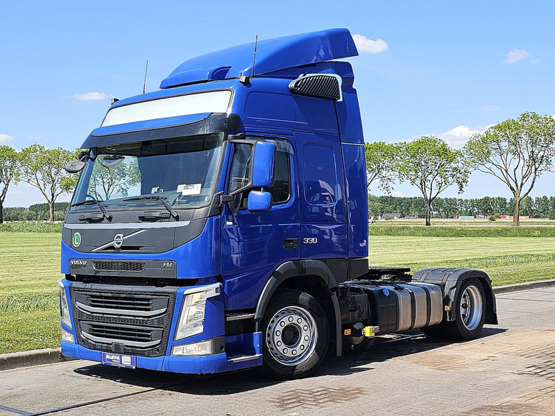 Volvo FM 330 GLOBE X-LOW 314TKM - Sattelzugmaschine: das Bild 2 Volvo FM 330 GLOBE X-LOW 314TKM - Sattelzugmaschine: das Bild 2