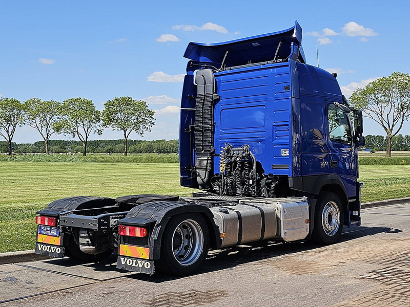 Volvo FM 330 GLOBE X-LOW 314TKM - Sattelzugmaschine: das Bild 3 Volvo FM 330 GLOBE X-LOW 314TKM - Sattelzugmaschine: das Bild 3