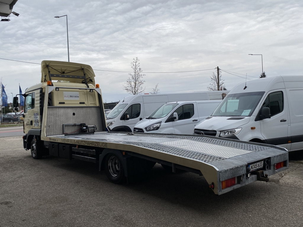 Abschleppwagen MAN TGL 8.220 Euro6 Klimaaut. NAVI AHK el.Seilwinde: das Bild 10