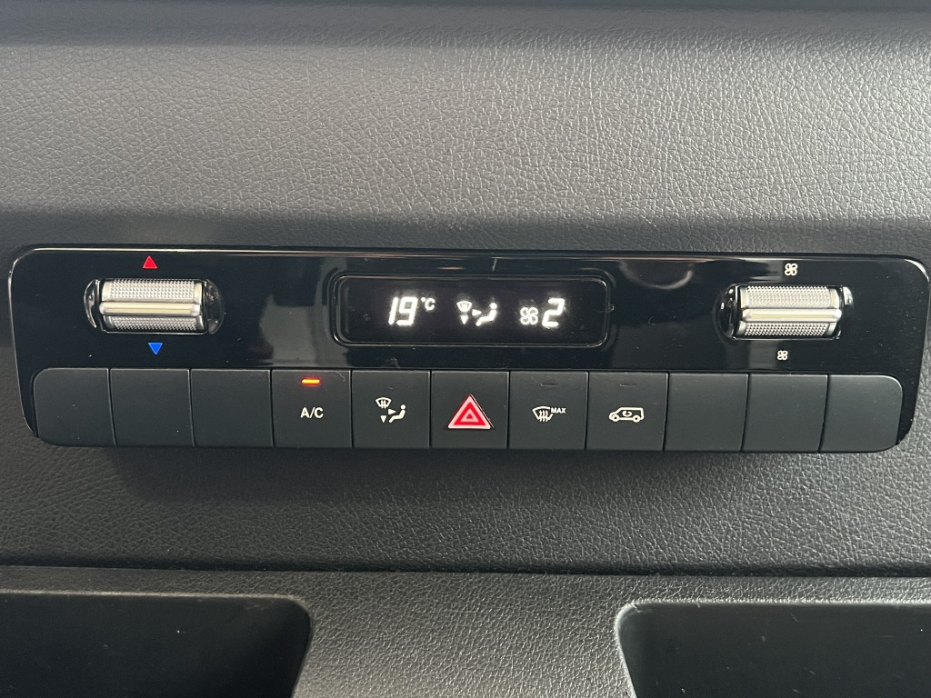 Mercedes-Benz Sprinter 315 CDI Automatik UPS-Integralkoffer - Koffer Transporter: das Bild 3 Mercedes-Benz Sprinter 315 CDI Automatik UPS-Integralkoffer - Koffer Transporter: das Bild 3