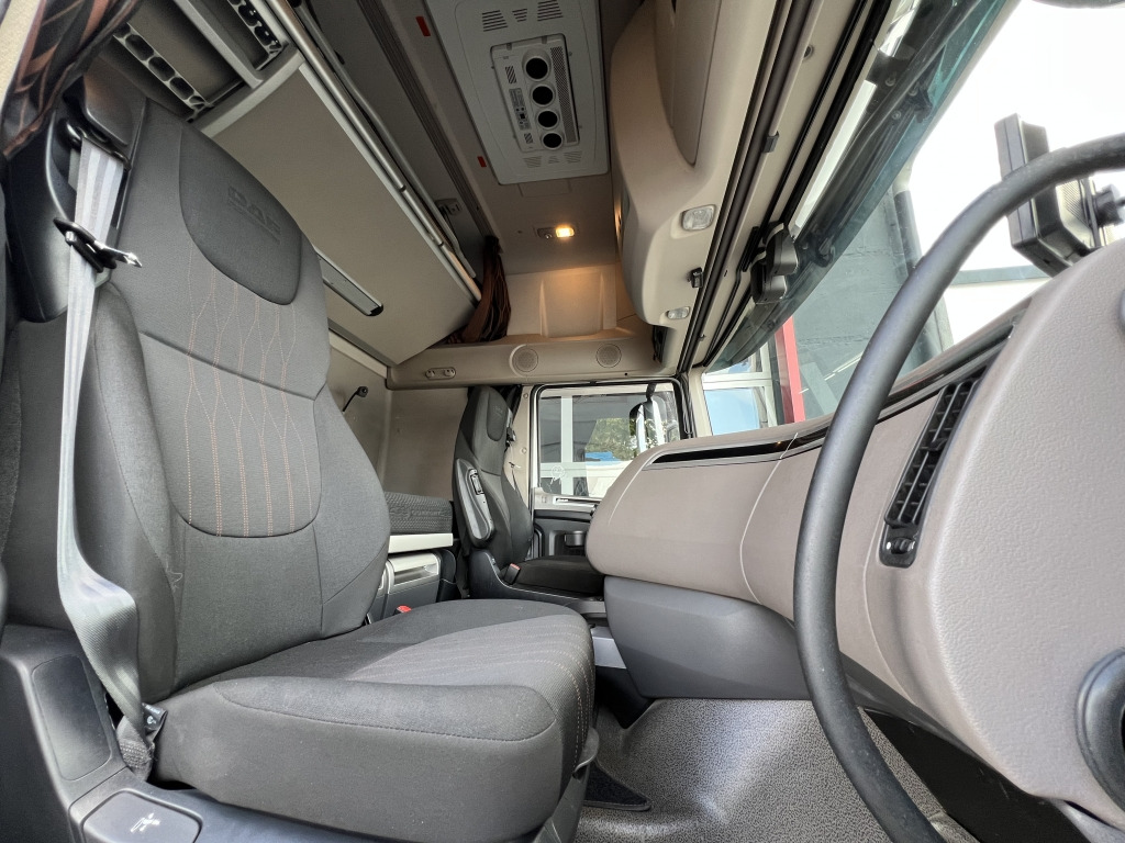 Sattelzugmaschine Daf XF 530 SuperSpaceCab Klima+Standklima Retarder: das Bild 13