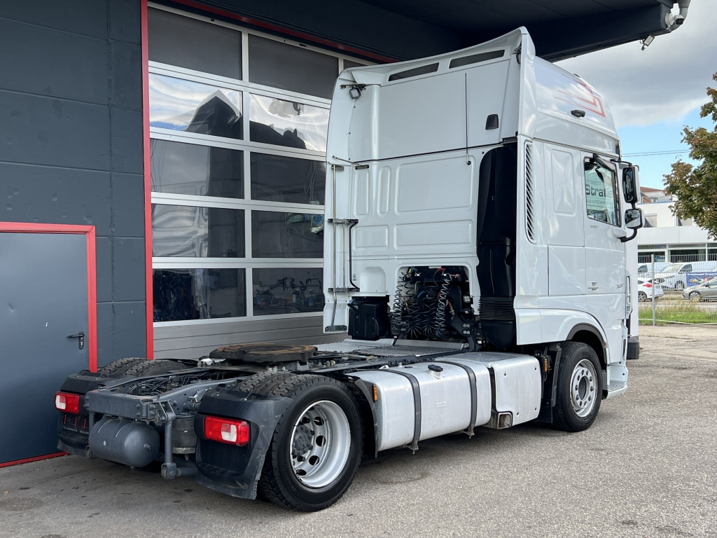 Sattelzugmaschine Daf XF 530 SuperSpaceCab Klima+Standklima Retarder: das Bild 10