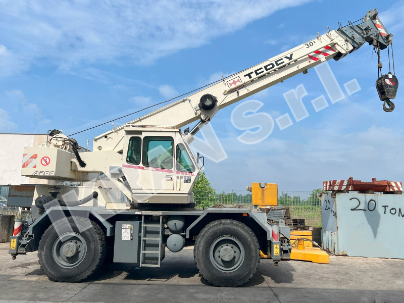 Terex A300 - Geländekran: das Bild 1 Terex A300 - Geländekran: das Bild 1