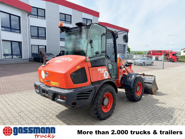 Kubota R065 4x4, Palettengabel, ca. 1.733 Betr.-Std. - Baumaschine: das Bild 2 Kubota R065 4x4, Palettengabel, ca. 1.733 Betr.-Std. - Baumaschine: das Bild 2