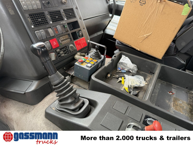 Iveco EuroTech 240E38 6x2-4, Lift-/Lenkachse, - Abrollkipper, Autokran: das Bild 5 Iveco EuroTech 240E38 6x2-4, Lift-/Lenkachse, - Abrollkipper, Autokran: das Bild 5