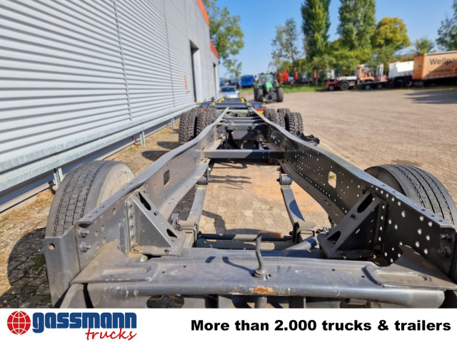 Iveco Trakker AD260T45 6x4, BRANDSCHADEN FAHRERHAUS! - Fahrgestell LKW: das Bild 2 Iveco Trakker AD260T45 6x4, BRANDSCHADEN FAHRERHAUS! - Fahrgestell LKW: das Bild 2