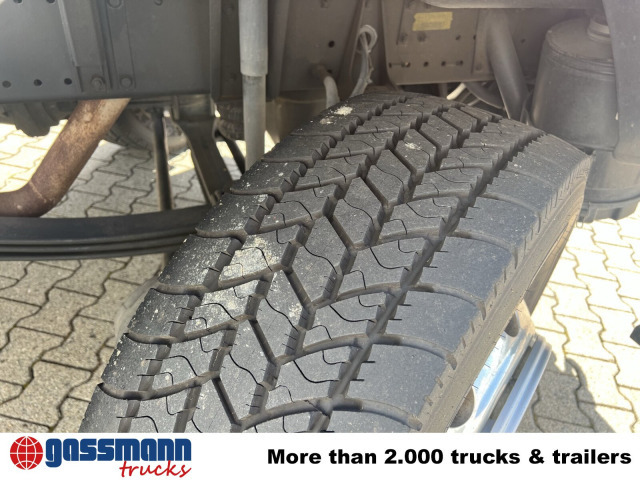 MAN 25/18.284 6x2-4 LL,Kran HMF 1113 K3, Funk, - Abrollkipper, Autokran: das Bild 2 MAN 25/18.284 6x2-4 LL,Kran HMF 1113 K3, Funk, - Abrollkipper, Autokran: das Bild 2