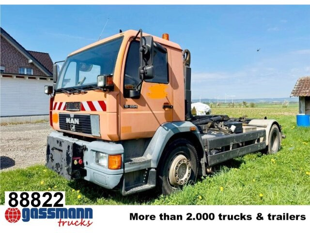 MAN LE 18.280 4x2 LL, 6-Zylinder, - Abrollkipper: das Bild 1 MAN LE 18.280 4x2 LL, 6-Zylinder, - Abrollkipper: das Bild 1
