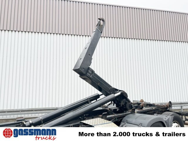 MAN TGA 26.350/400 6x2-2 BL, Lenk-/Liftachse - Abrollkipper, Autokran: das Bild 2 MAN TGA 26.350/400 6x2-2 BL, Lenk-/Liftachse - Abrollkipper, Autokran: das Bild 2