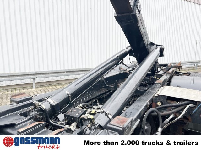MAN TGA 26.350/400 6x2-2 BL, Lenk-/Liftachse - Abrollkipper, Autokran: das Bild 4 MAN TGA 26.350/400 6x2-2 BL, Lenk-/Liftachse - Abrollkipper, Autokran: das Bild 4