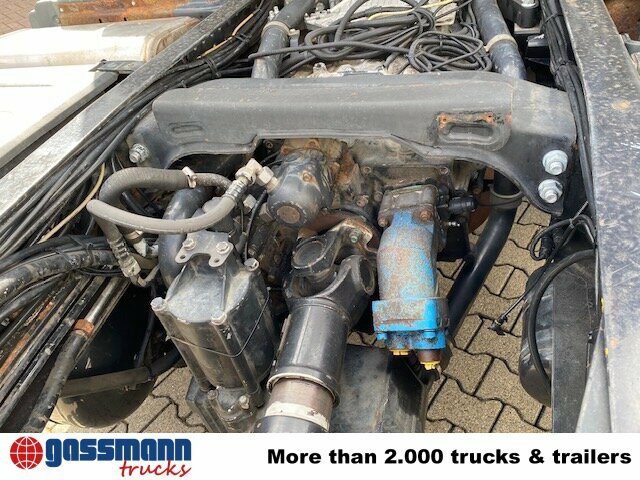 MAN TGA 35.480 8x4-4 BL, Lift-/Lenkachse - Fahrgestell LKW: das Bild 2 MAN TGA 35.480 8x4-4 BL, Lift-/Lenkachse - Fahrgestell LKW: das Bild 2