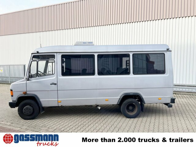 Mercedes-Benz 711 D-KA 4x2, Standklima, 11-Sitze, 2 x on stock - Koffer LKW: das Bild 2 Mercedes-Benz 711 D-KA 4x2, Standklima, 11-Sitze, 2 x on stock - Koffer LKW: das Bild 2